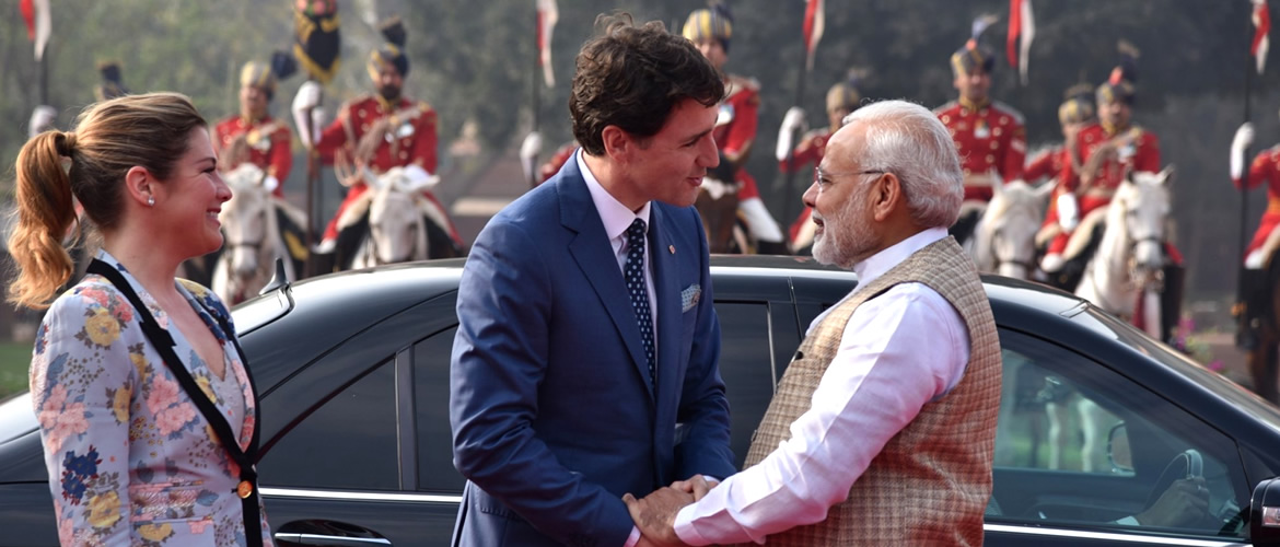  <u>Canadian PM Justin Trudeau Visit to India, 17-23 February, 2018.</u><br> 
PM Justin Trudeau arrives at Rashtrapati Bhawan with Madame Sophie Gregoire Trudeau and their children. Warmly received by PM Narendra Modi